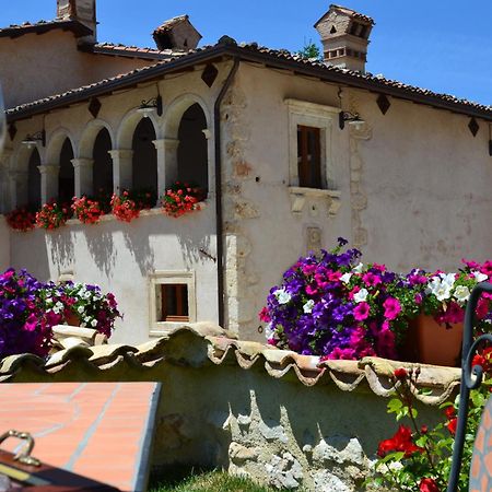 B&B Palazzo La Loggia Barisciano Dış mekan fotoğraf