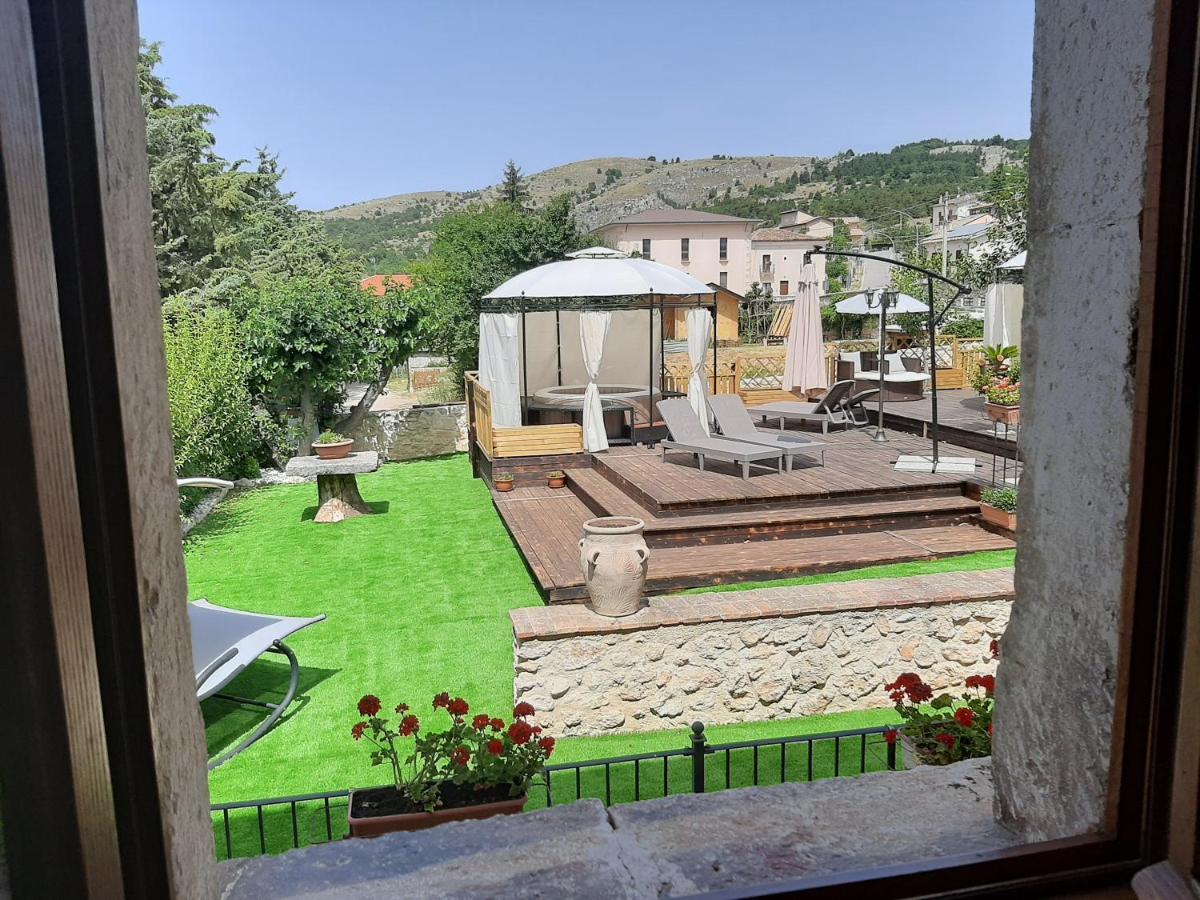 B&B Palazzo La Loggia Barisciano Dış mekan fotoğraf