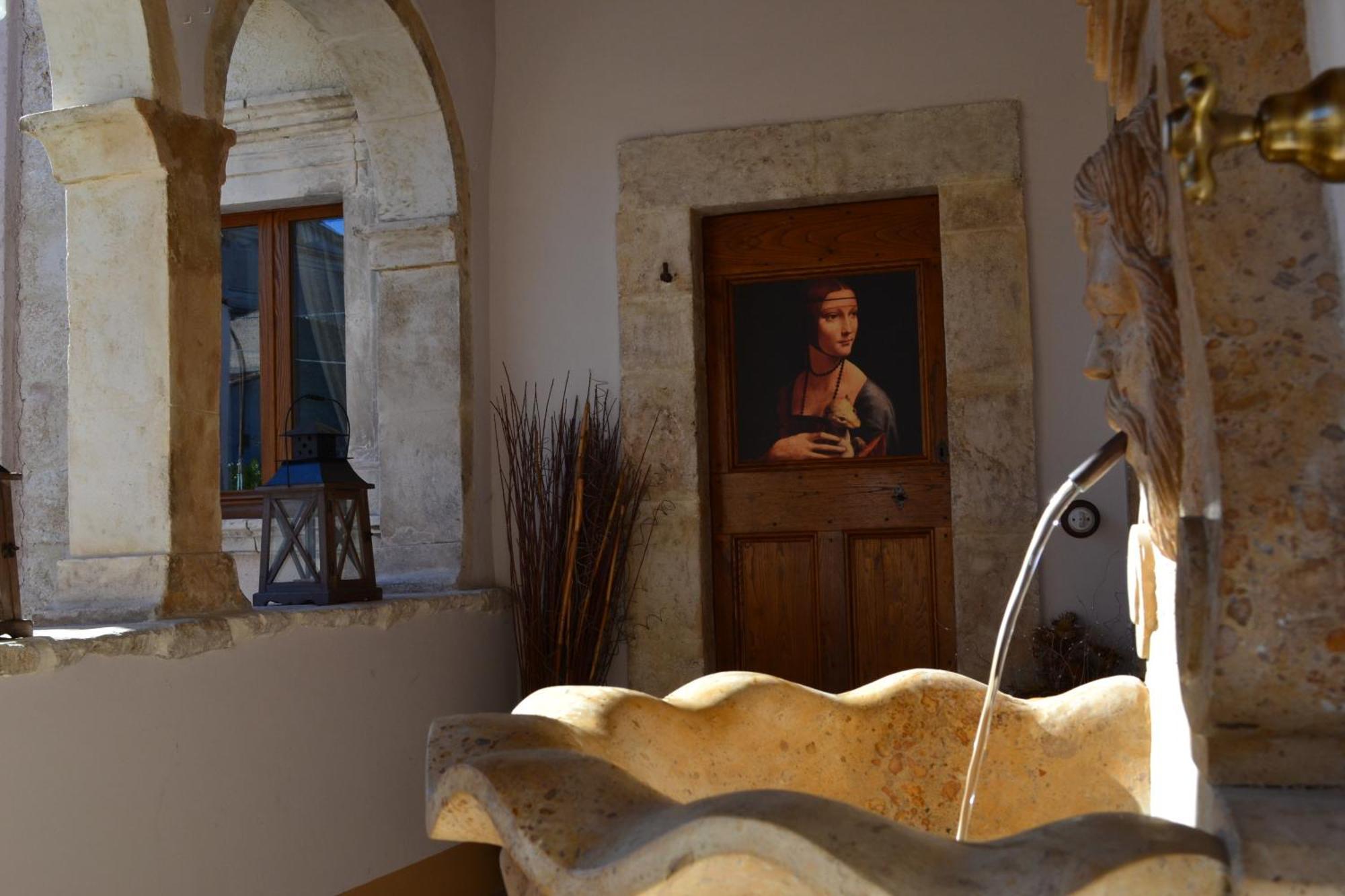 B&B Palazzo La Loggia Barisciano Dış mekan fotoğraf